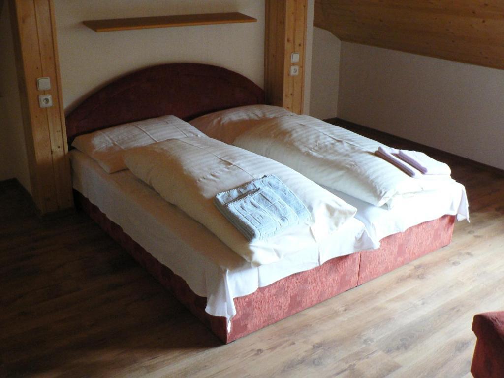 Lazensky Lecebny Dum Praha Luhacovice Room photo