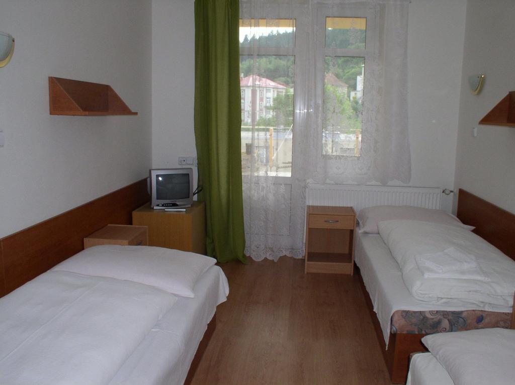 Lazensky Lecebny Dum Praha Luhacovice Exterior photo